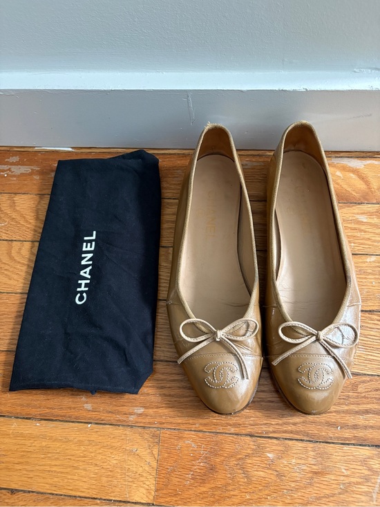 CHANEL Shoes - Chanel ballerinas ballet flats gold beige EU38.5